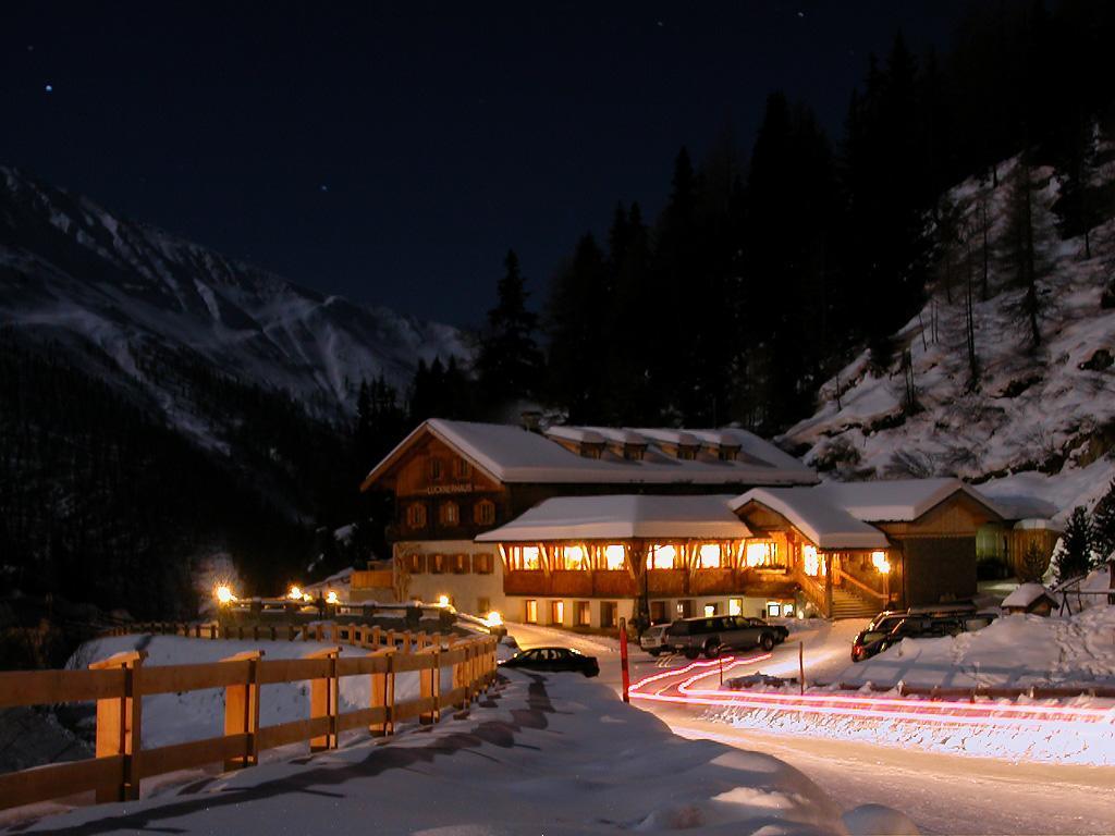 Alpengasthof Lucknerhaus Kals am Grossglockner Bagian luar foto